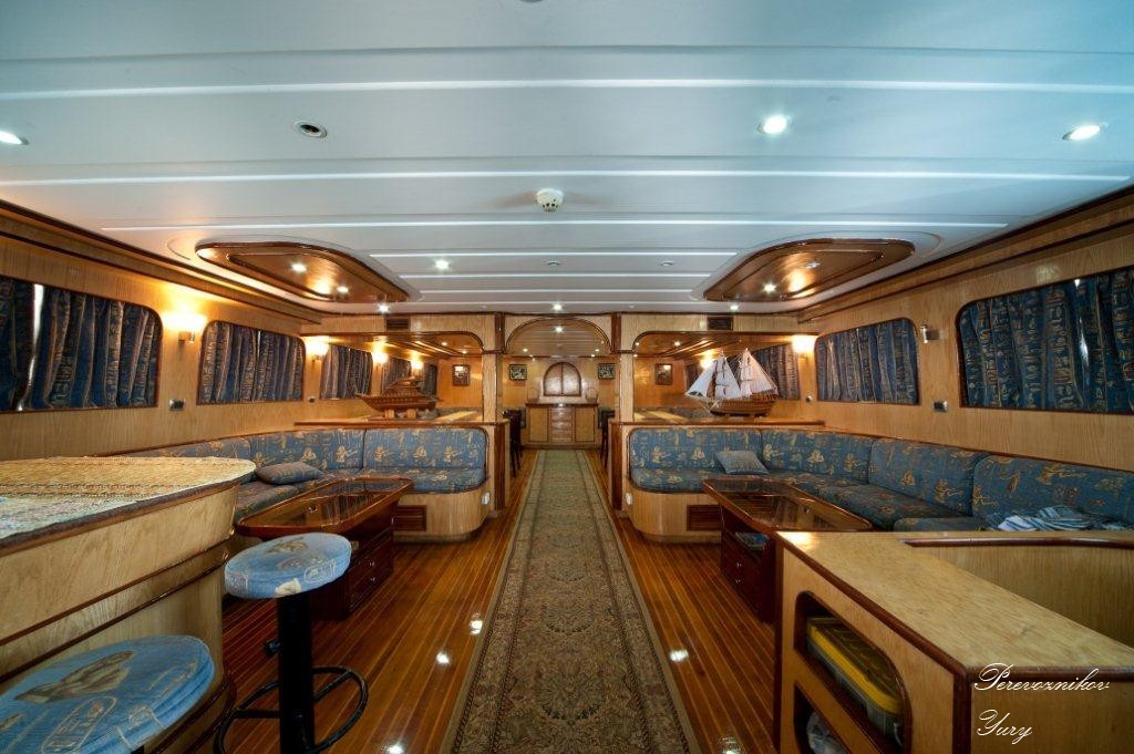 M/Y C. Sound III