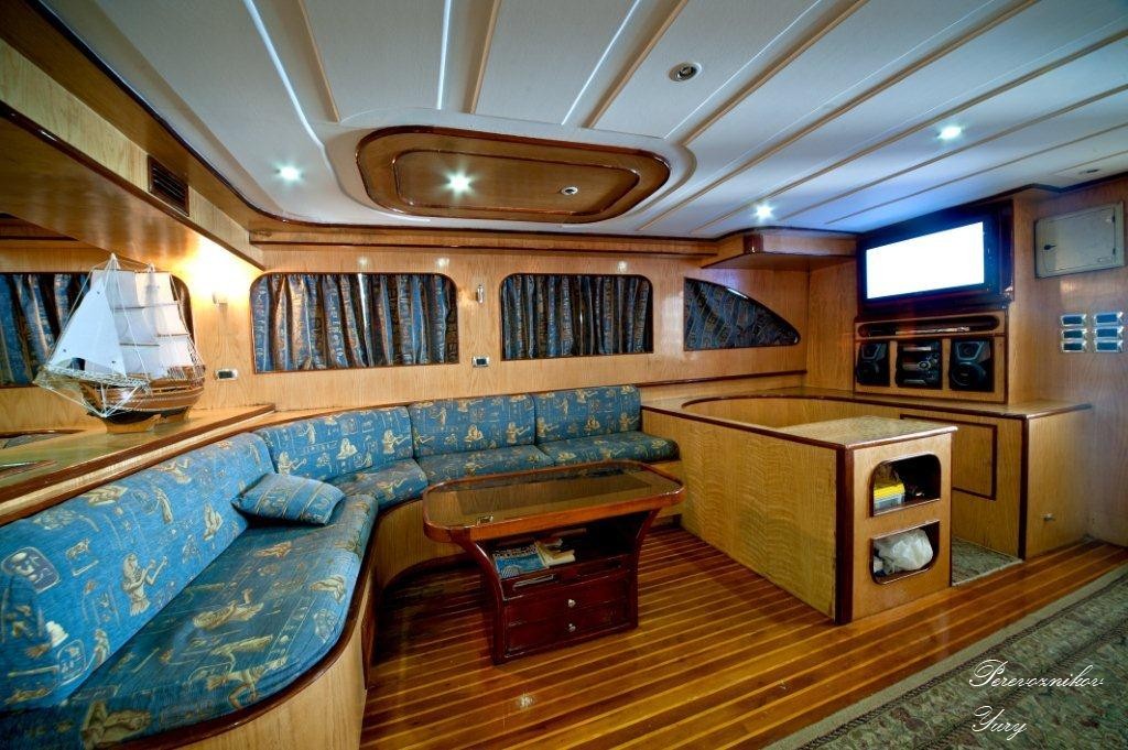 M/Y C. Sound III