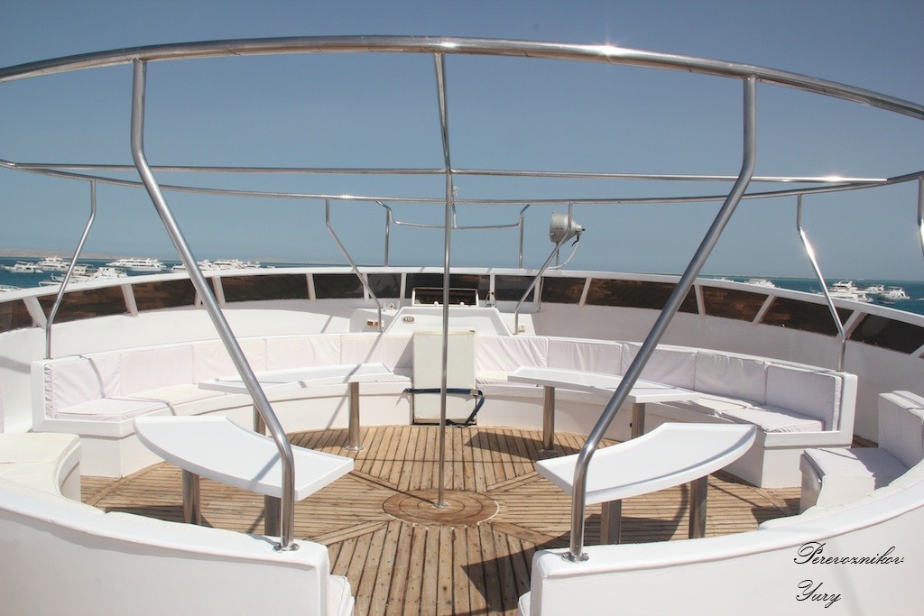 M/Y C. Sound Explorer