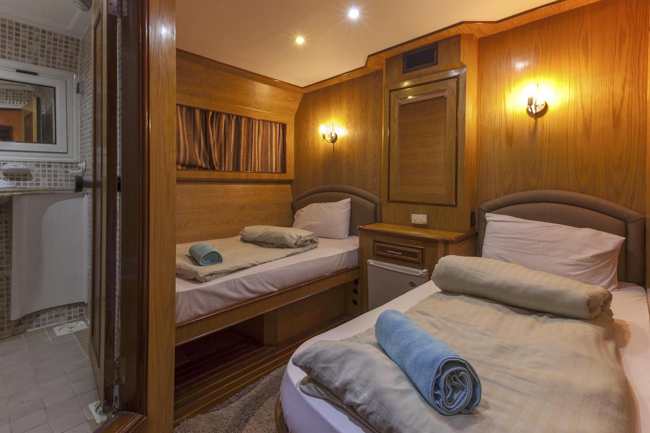 M/Y Galaxy
