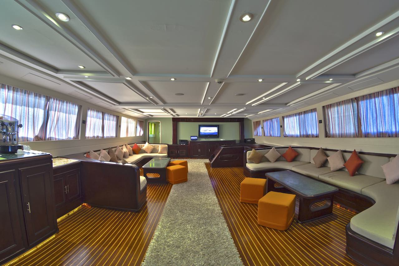 M/Y Galaxy