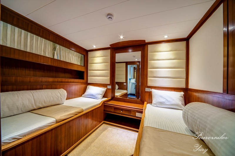 M/Y Voyager